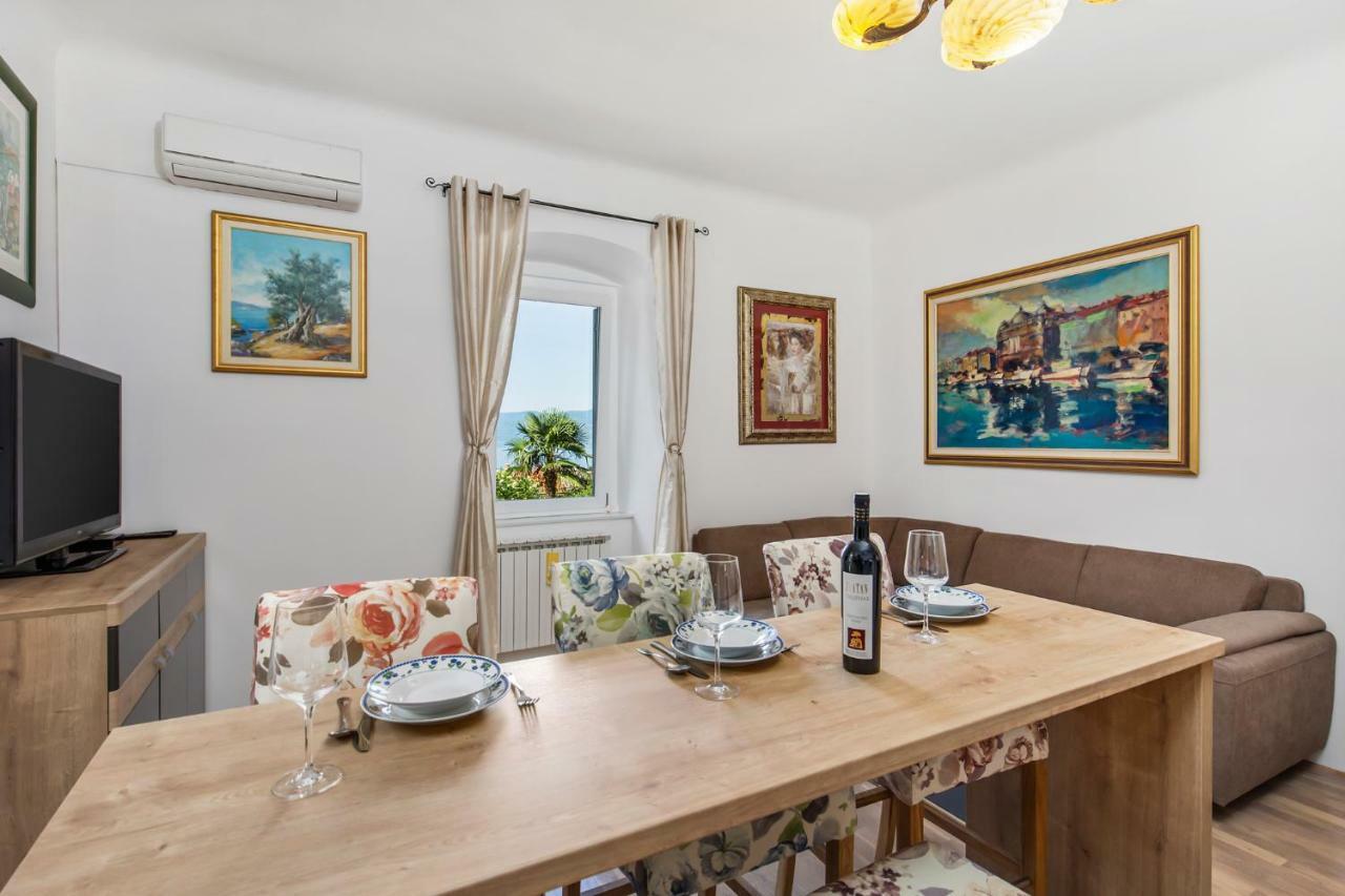 Apartman Villa Carolina 리예카 외부 사진
